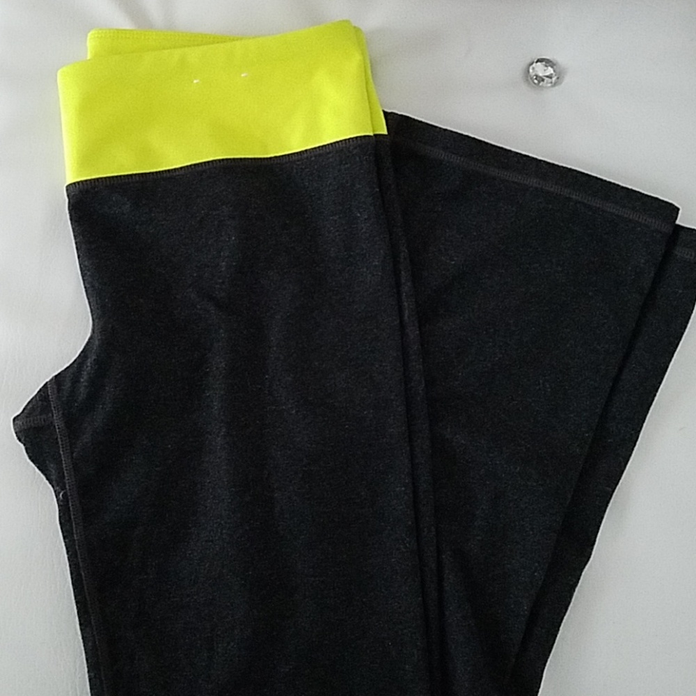 NWOT GAP Fit Boot Cut Pants